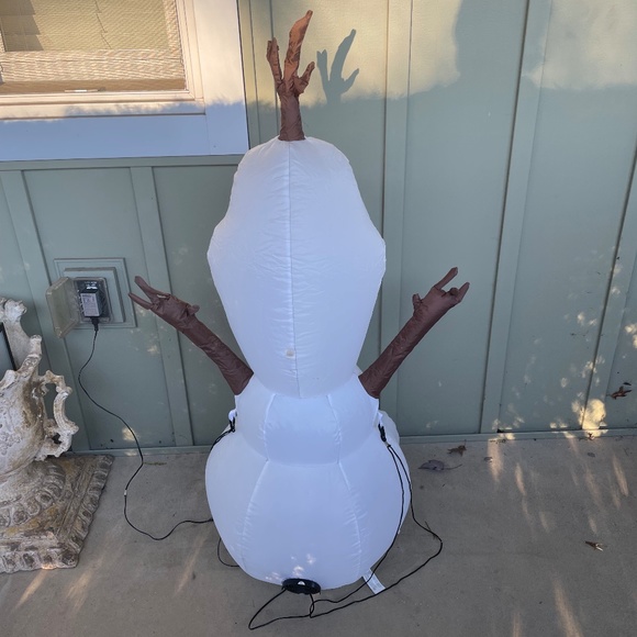 Gemmy Frozen Olaf Air Blown Inflatable Christmas Yard Decor LED Lighted 4 Ft - Picture 3 of 8